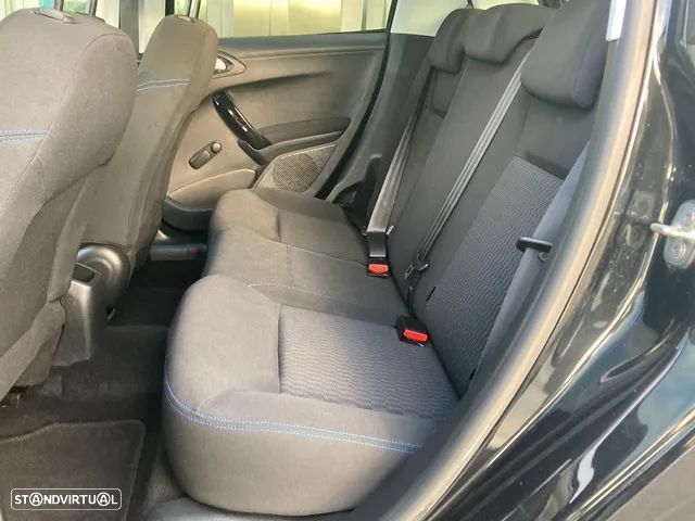 Peugeot 208 1.5 BlueHDi Signature - 28