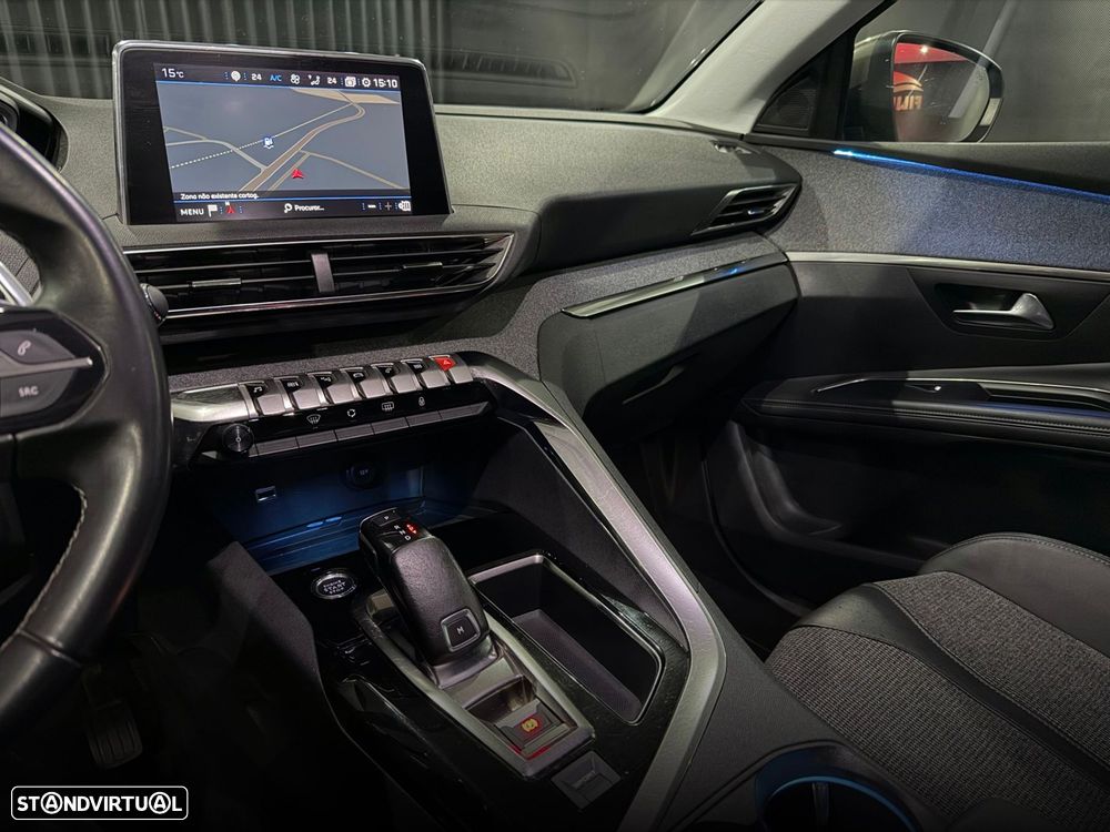 Peugeot 5008 1.5 BlueHDi Allure Pack EAT8 - 18