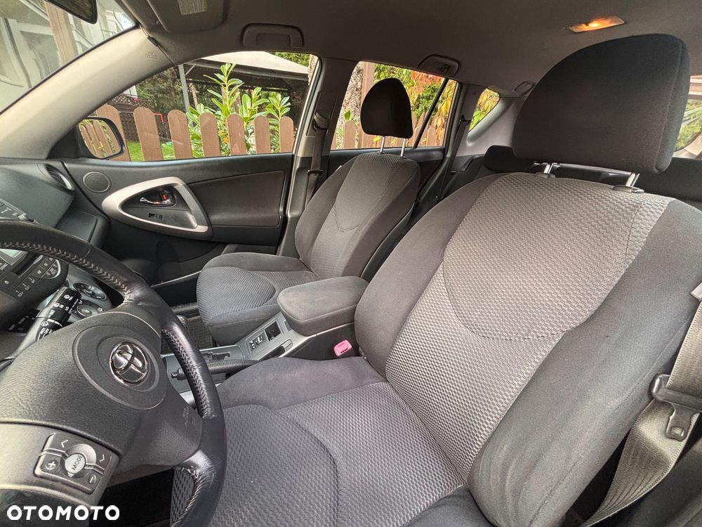 Toyota RAV4 - 20