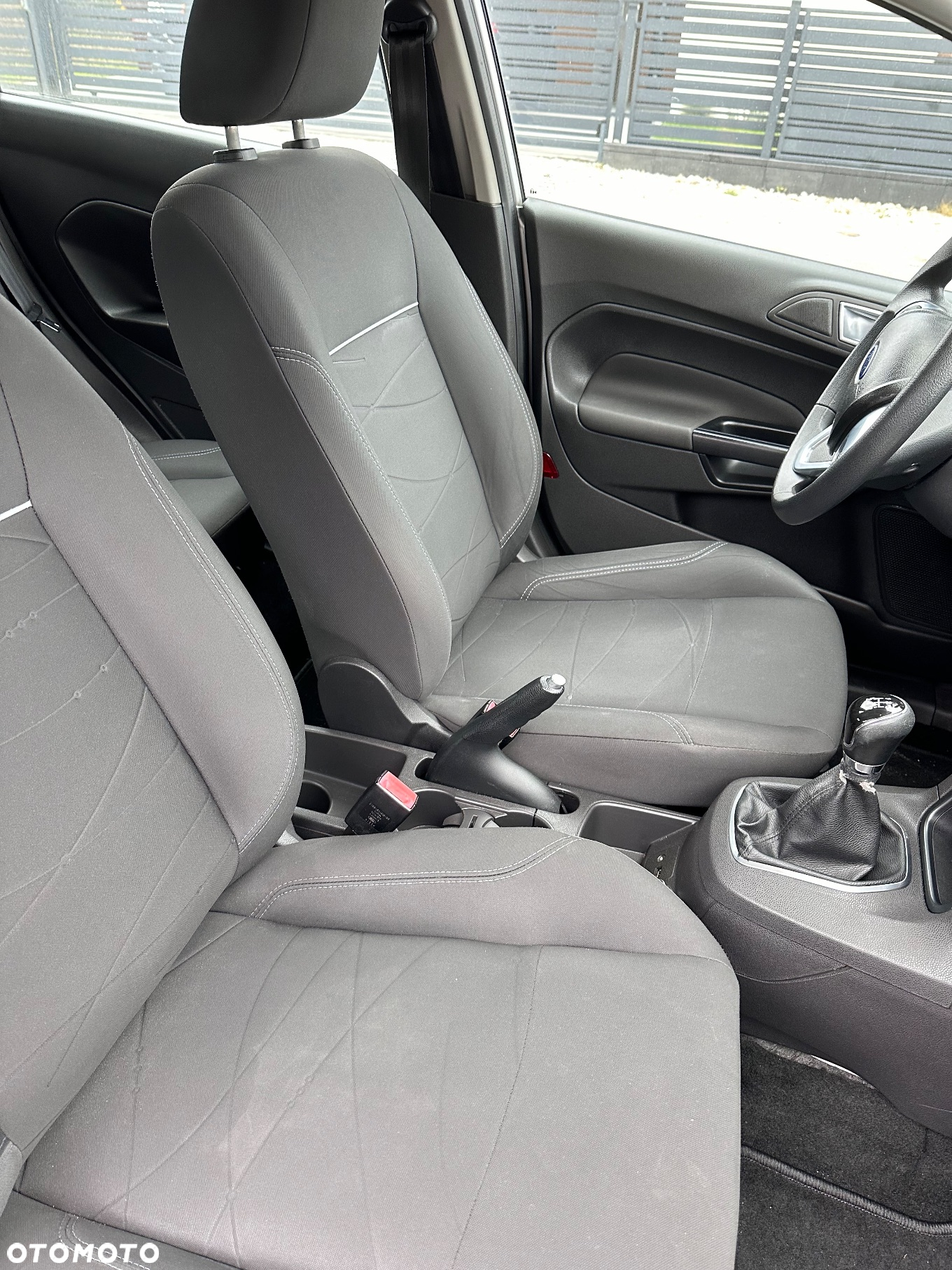 Ford Fiesta 1.5 TDCi SYNC Edition - 5