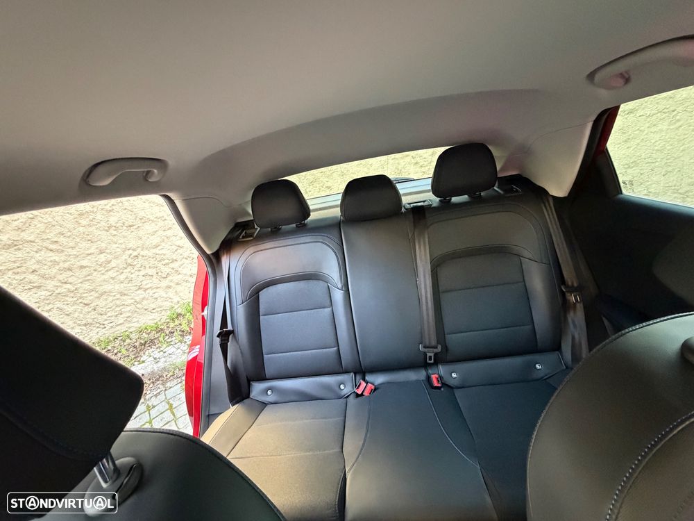 MG MG4 64 kWh Luxury - 9