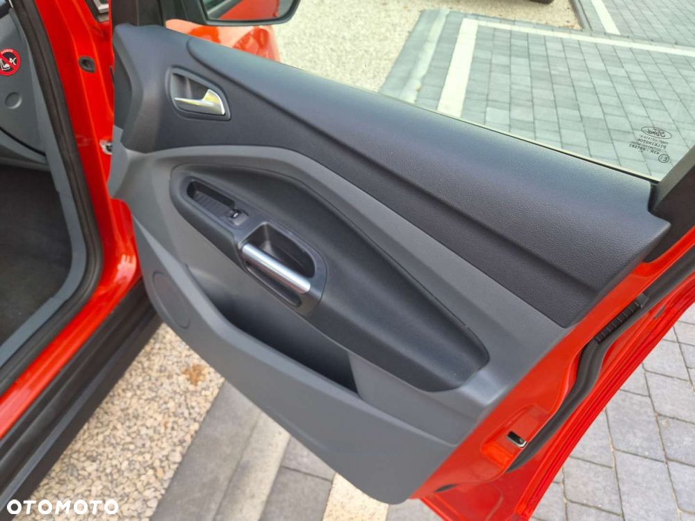 Ford C-MAX - 19