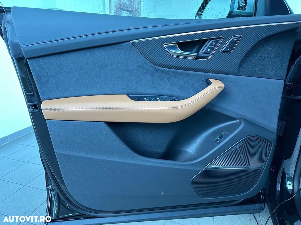 Audi RS Q8 TFSI quattro tiptronic Performance - 14