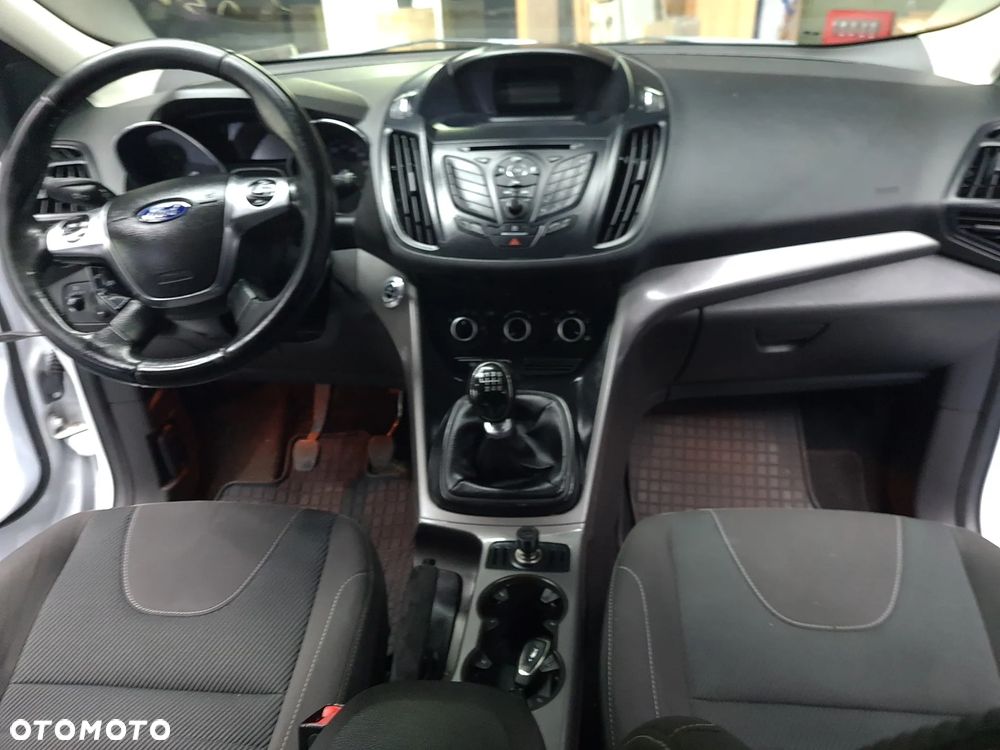 Ford Kuga 2.0 TDCi 2x4 Trend - 20