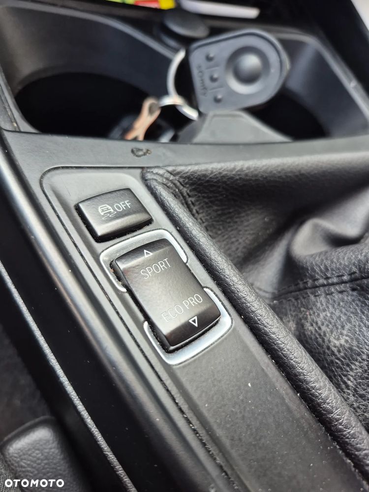 BMW Seria 1 114d Sport Line - 32