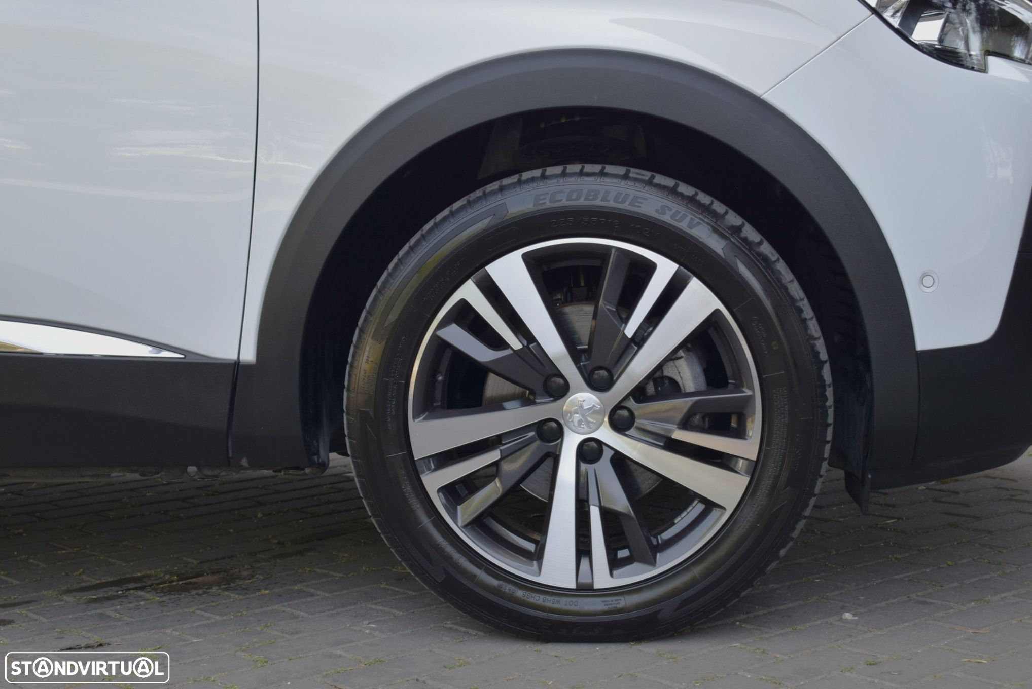 Peugeot 3008 1.2 PureTech Allure EAT8 - 47