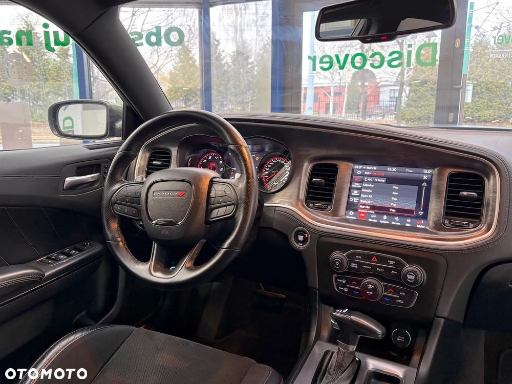 Dodge Charger 6.4 Scat Pack - 12