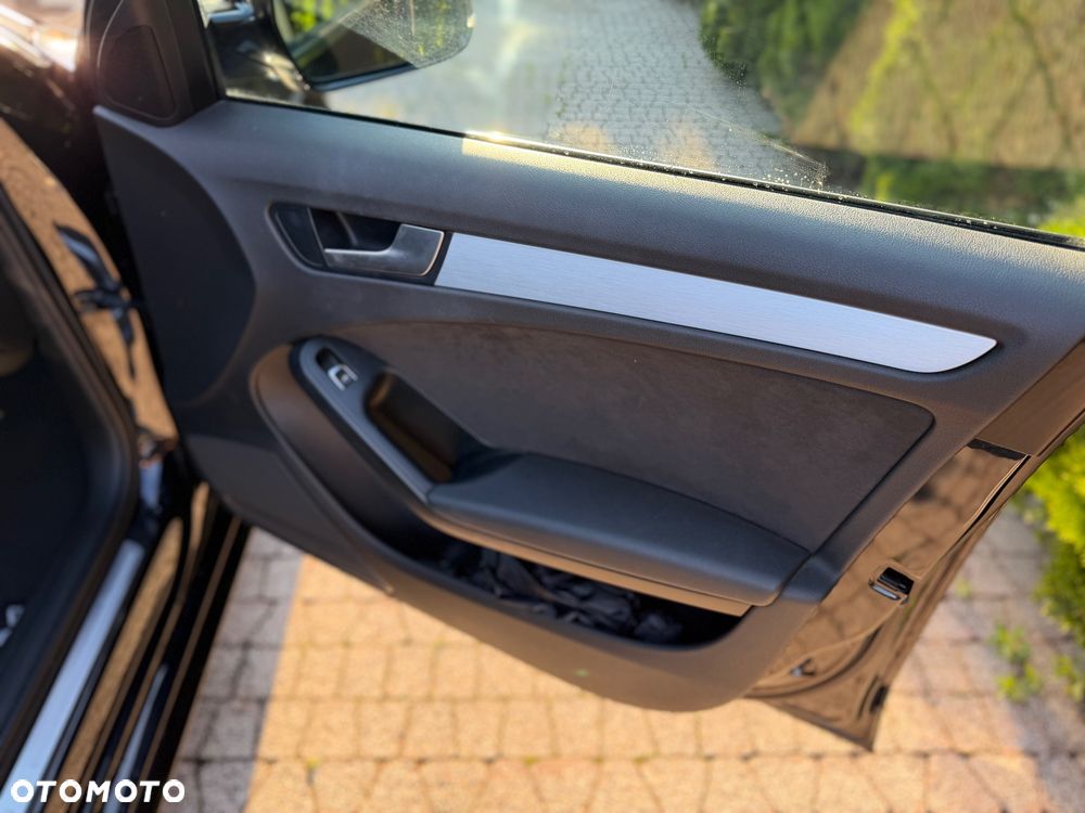 Audi A4 Avant 3.0 TDI DPF quattro S tronic S line Sportpaket - 32