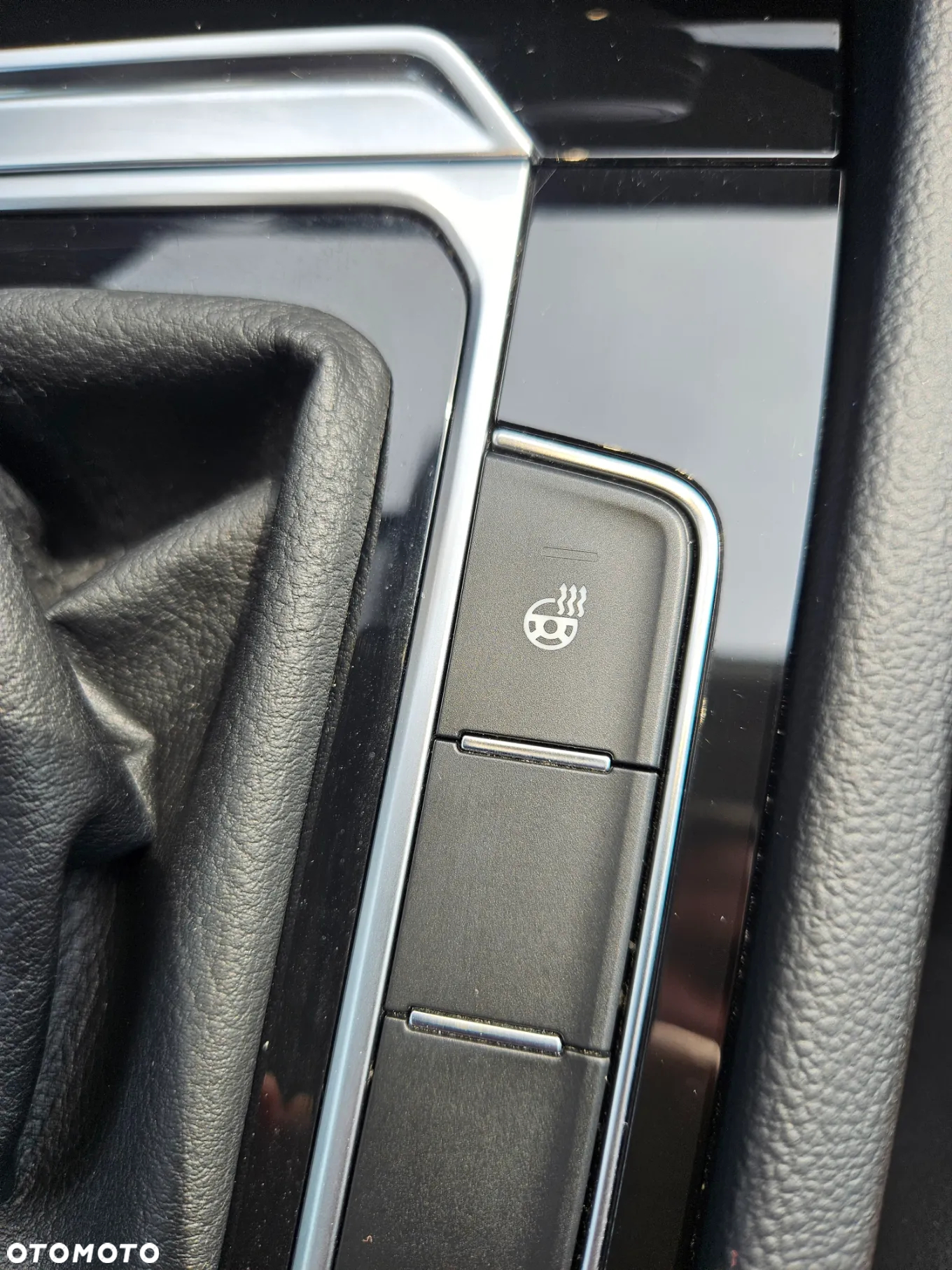 Volkswagen Passat 1.8 TSI BMT Highline DSG - 34