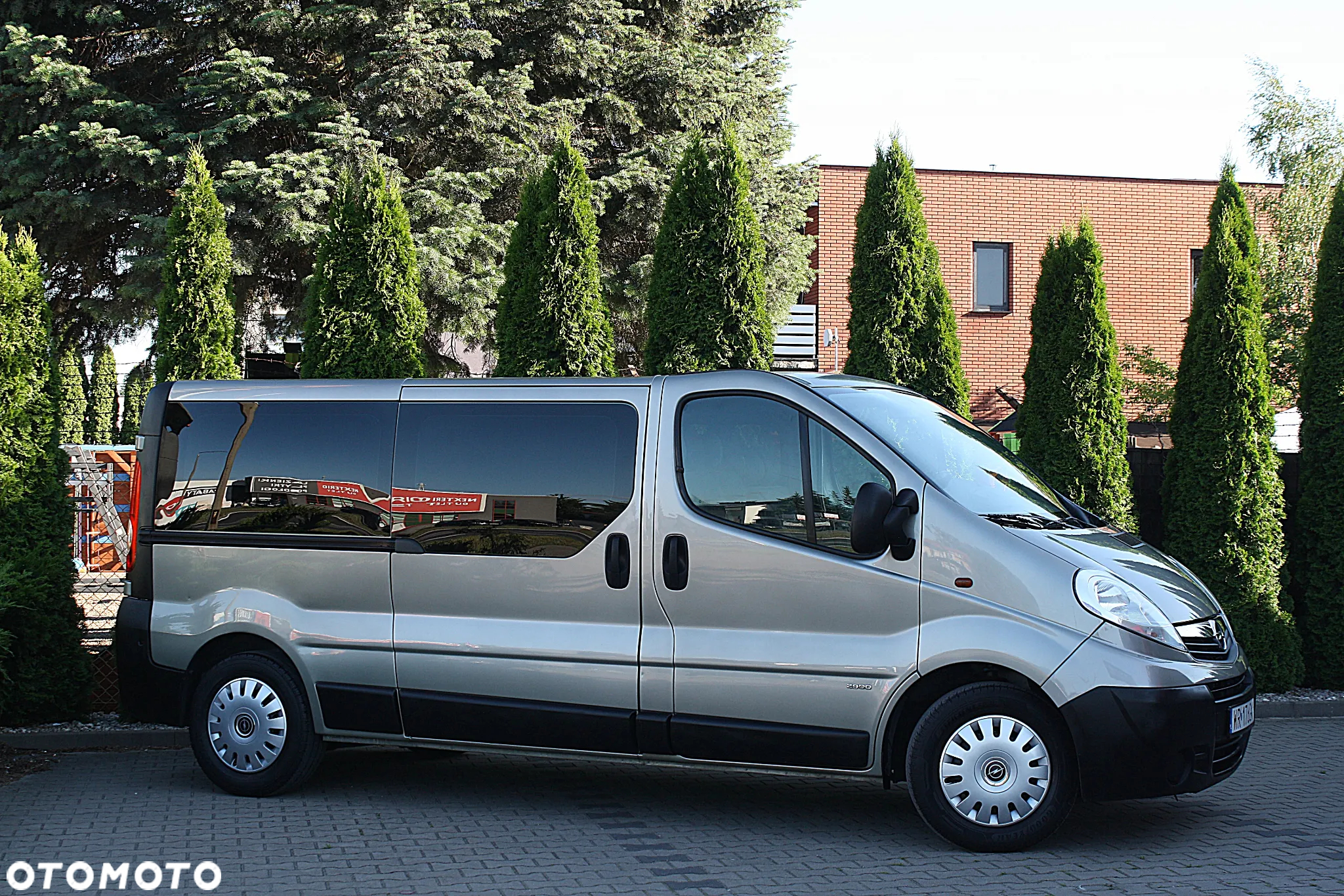Opel Vivaro - 10