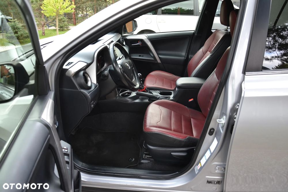 Toyota RAV4 2.0 Prestige 4x4 - 11