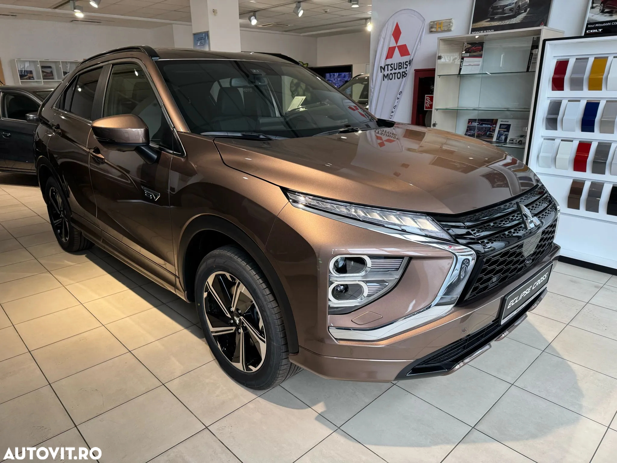 Mitsubishi Eclipse-Cross PHEV Intense+ - 3