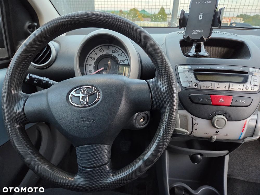 Toyota Aygo - 16