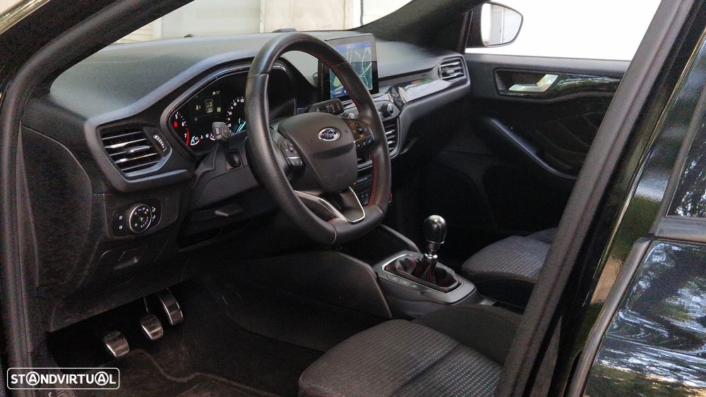 Ford Focus 1.0 EcoBoost ST-Line - 4