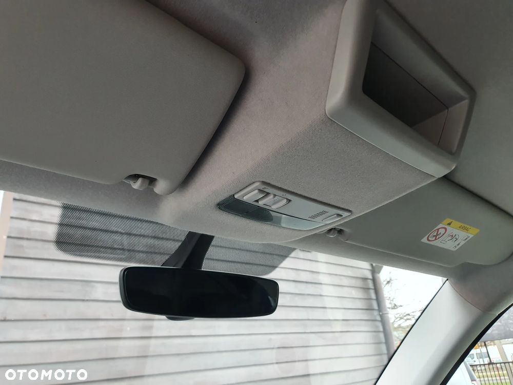 Volkswagen Transporter - 30