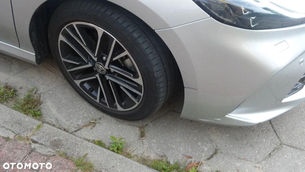 Toyota Camry 2.5 Hybrid Dynamic Force Prestige e-CVT - 5