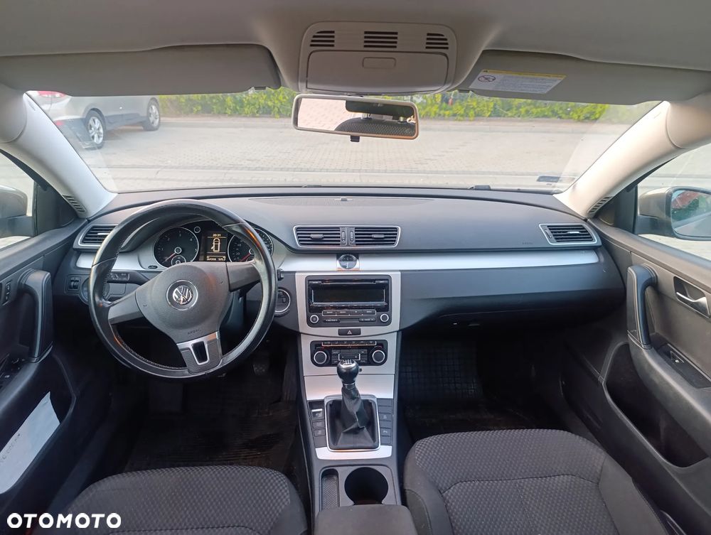 Volkswagen Passat 1.6 TDI BlueMotion - 15