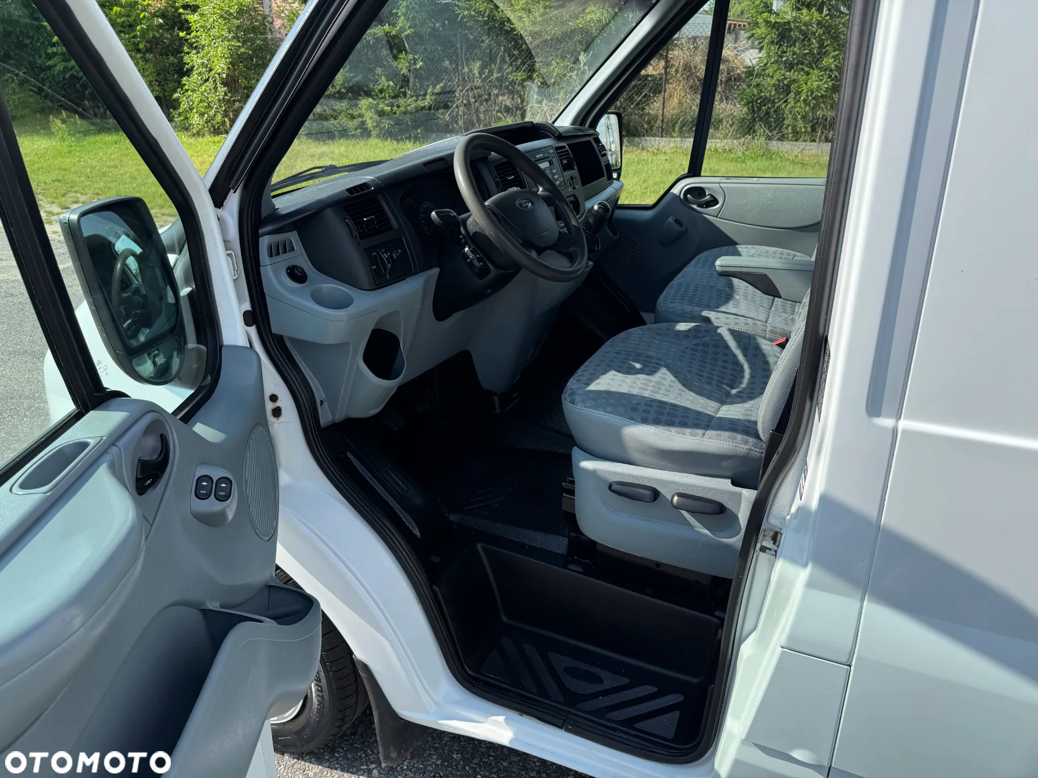 Ford Transit * L3H3 * 2.2 / 110KM * - 26