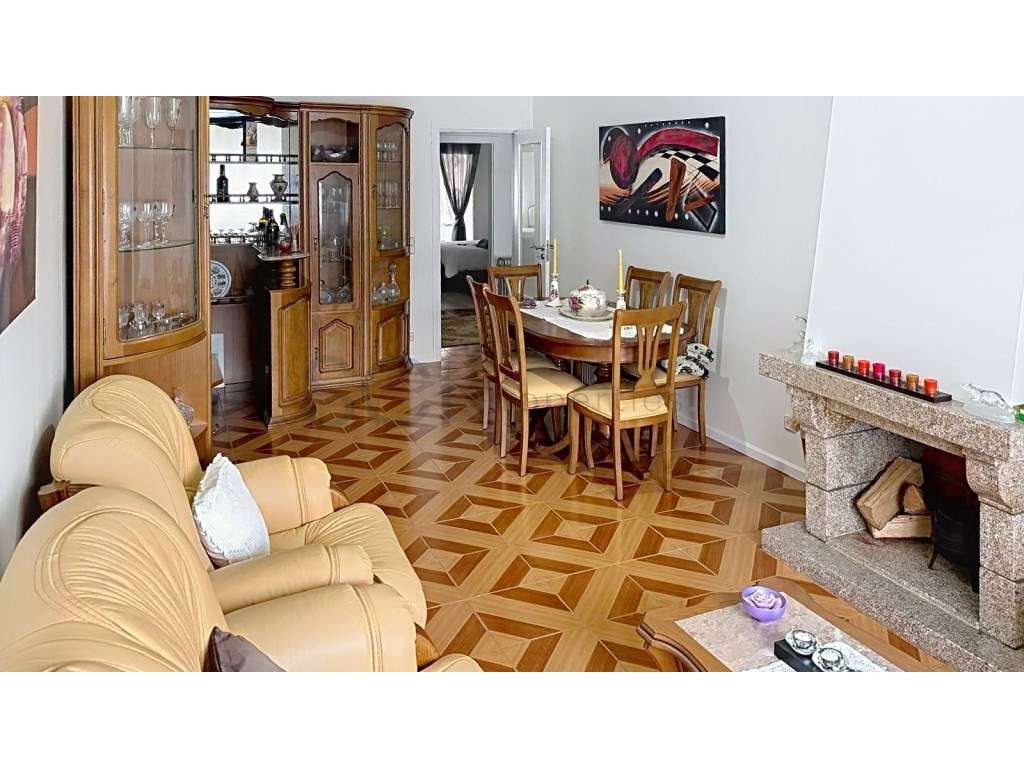Apartamento T2 no Centro de Vila Pouca de Aguiar - Grande imagem: 5/17