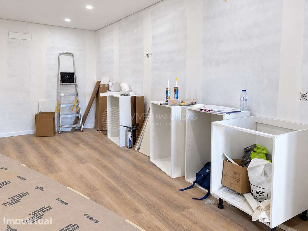 Moradia T3 totalmente remodelada, em Vilar do Paraíso. - Grande imagem: 4/16
