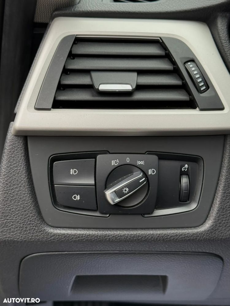 BMW Seria 3 318i Aut. Advantage - 25