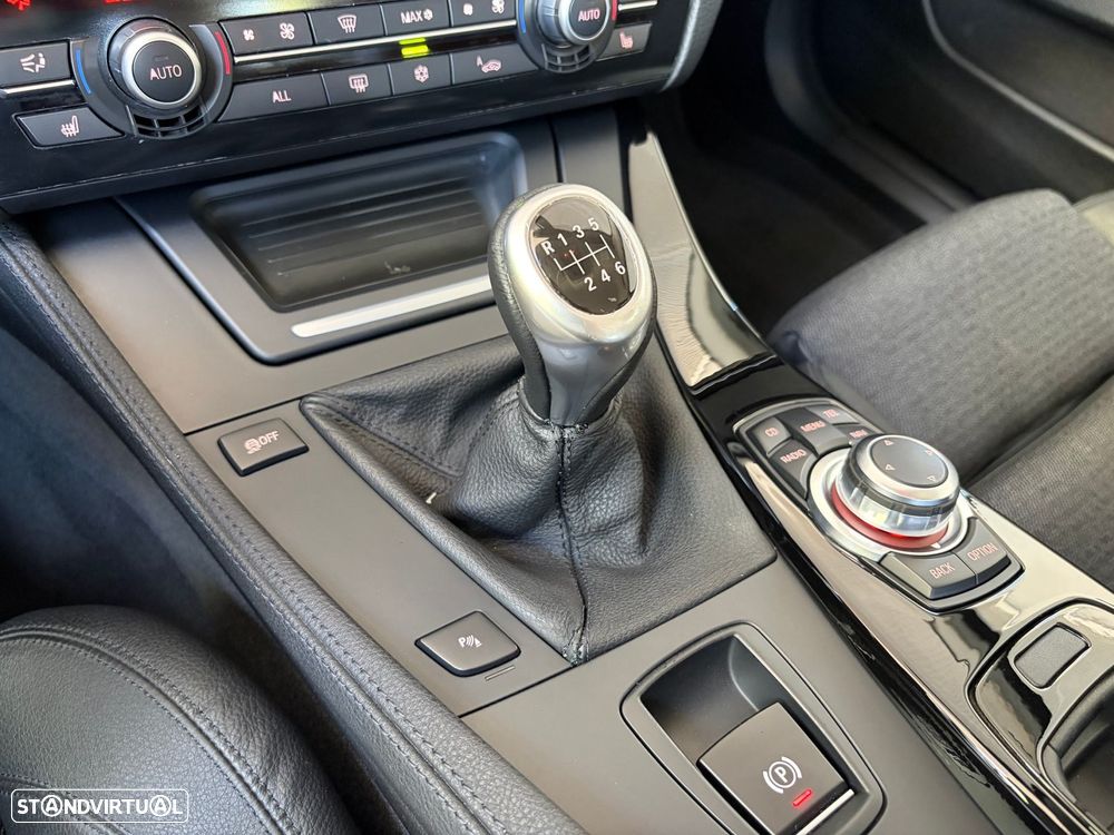 BMW 520 d Line Luxury - 40