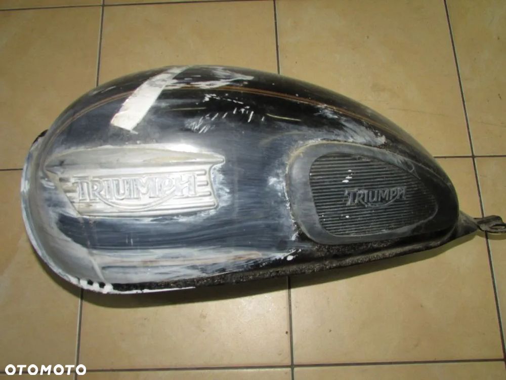 Triumph Bonneville T100 Zbiornik paliwa Bak - 3