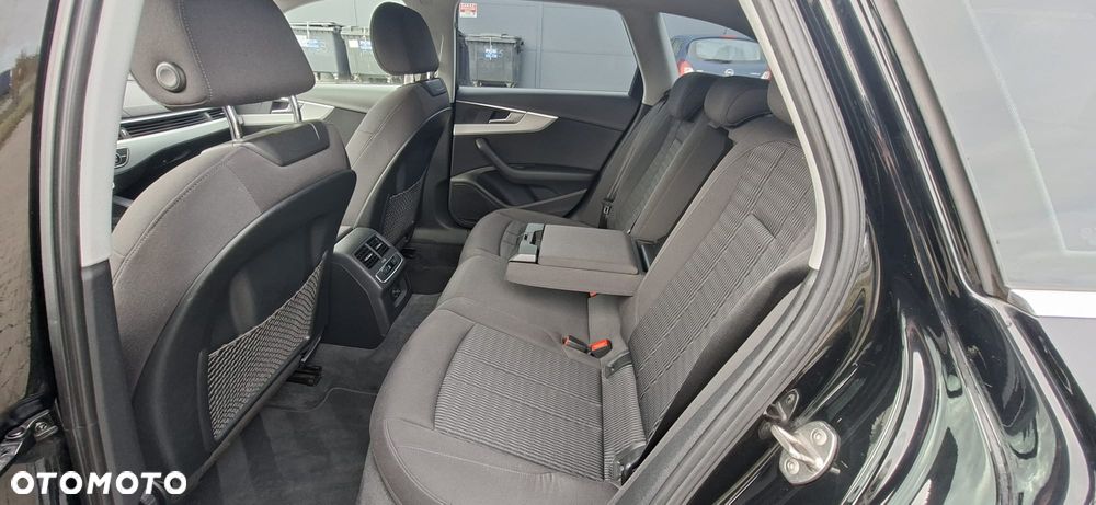 Audi A4 Avant 2.0 TDI design - 23
