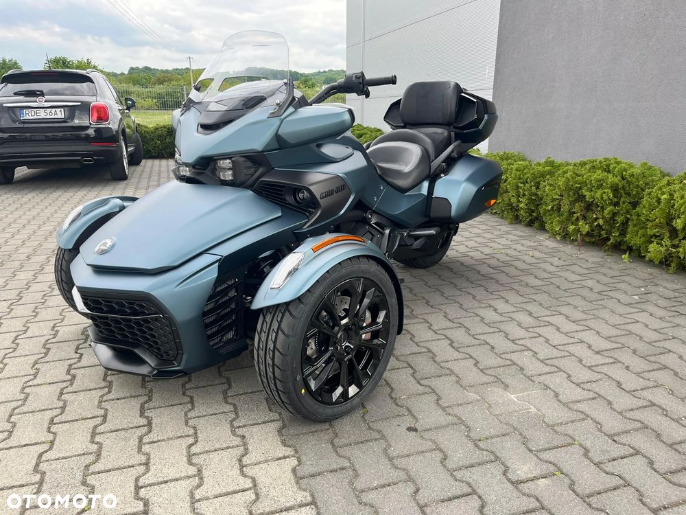 Can-Am Spyder - 3