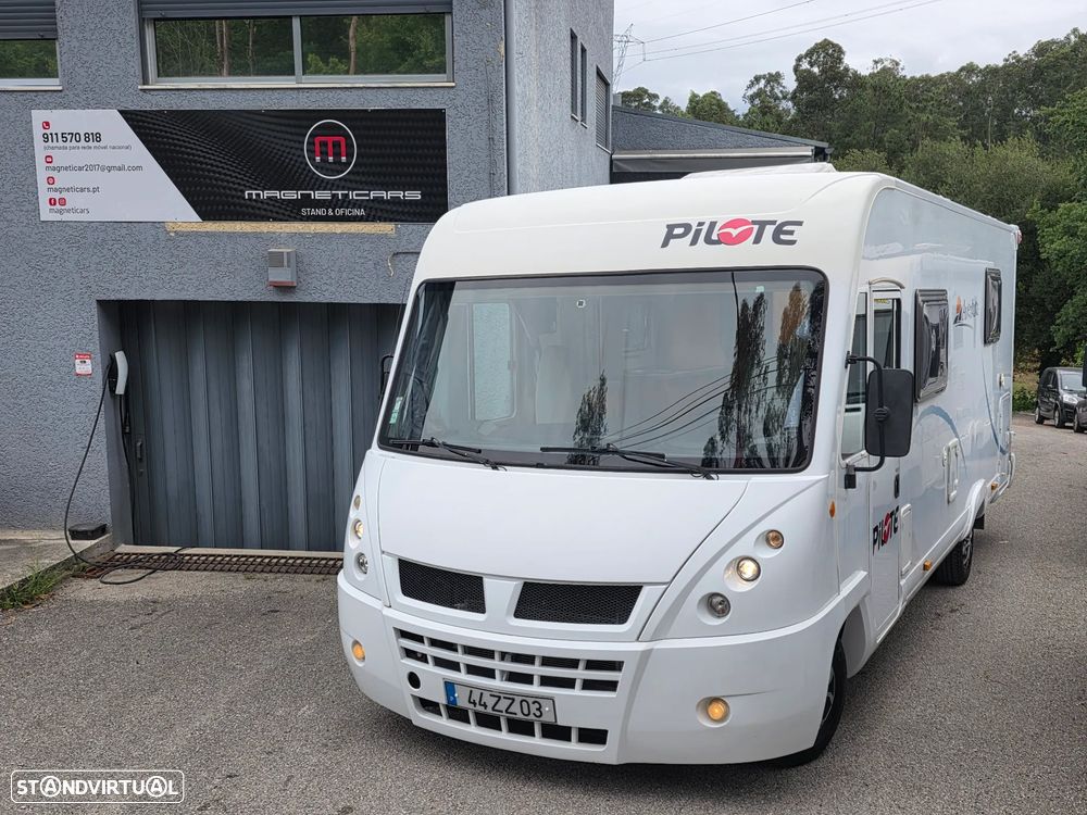 Pilote Aventura 730G Cama Central Frigo Grande - 1