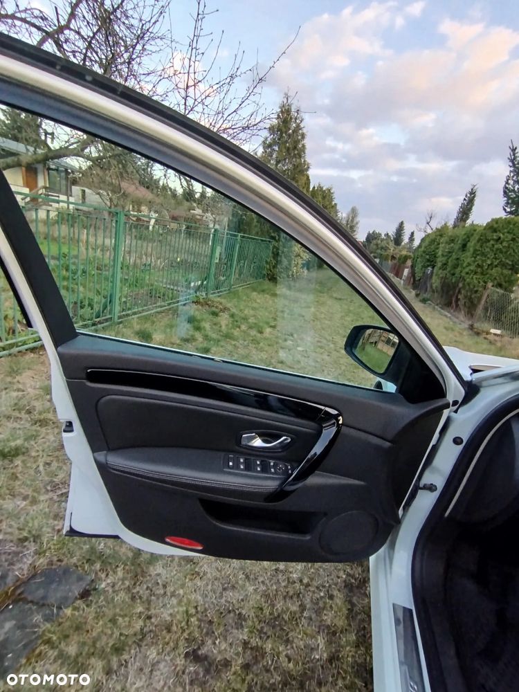 Renault Laguna 2.0 Bose Edition - 11