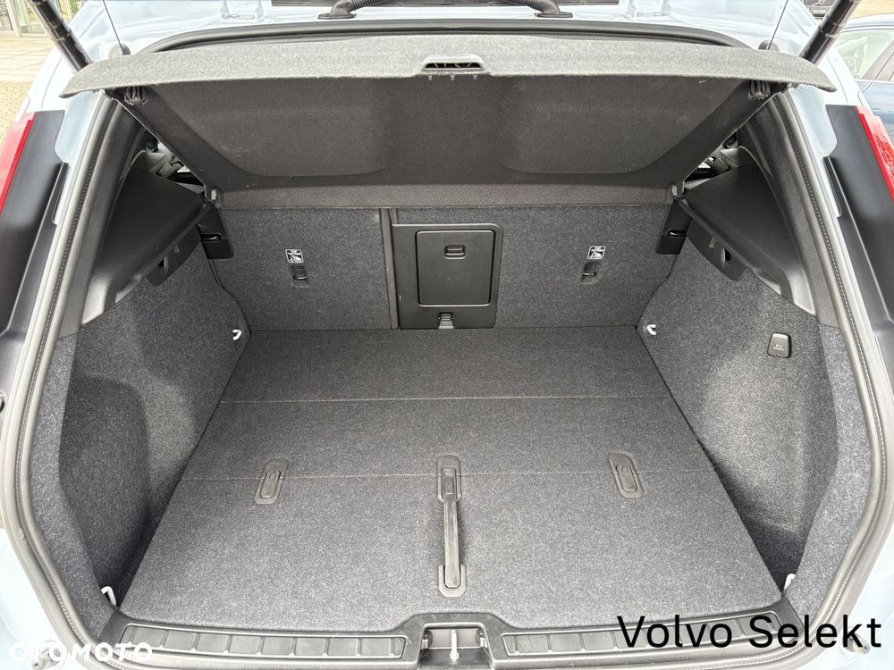 Volvo XC 40 - 23