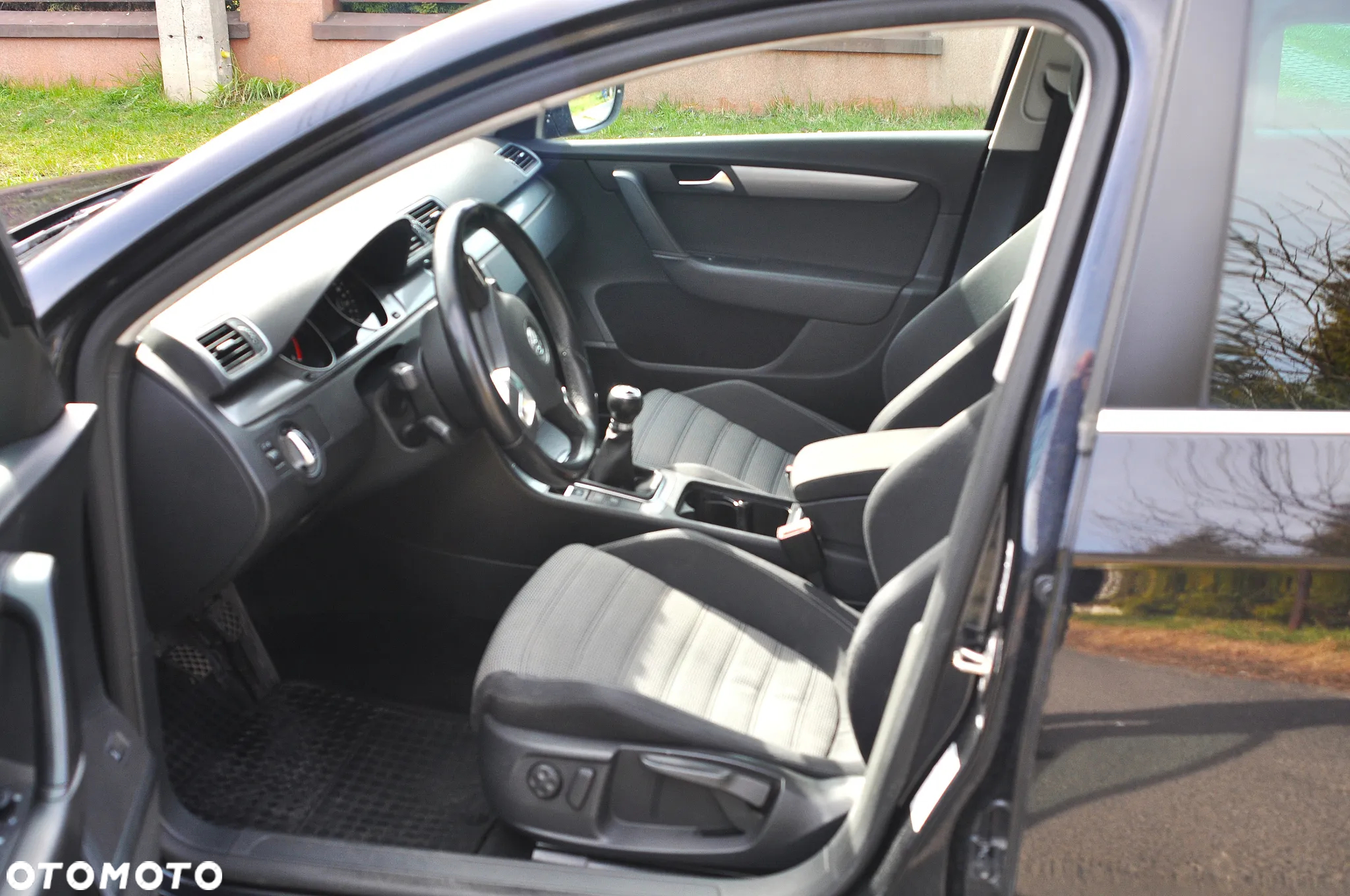 Volkswagen Passat Variant 2.0 TDI BlueMotion Technology R-Line - 8
