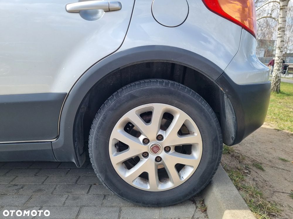 Fiat Sedici 1.6 16V 4x2 Emotion - 24