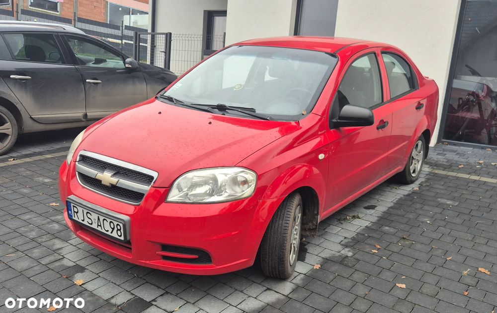 Chevrolet Aveo - 4