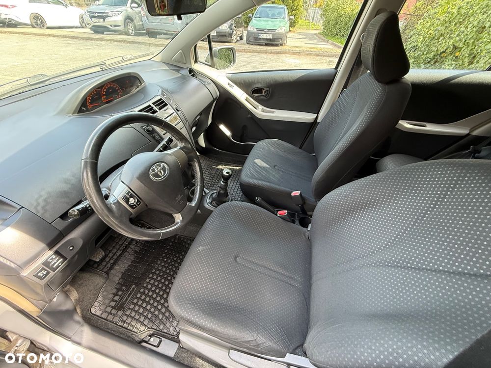 Toyota Yaris 1.33 VVT-i Cool+ - 9