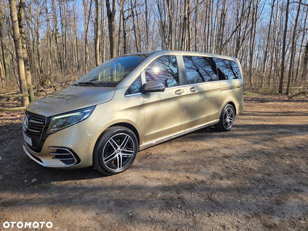 Mercedes-Benz Klasa V - 1