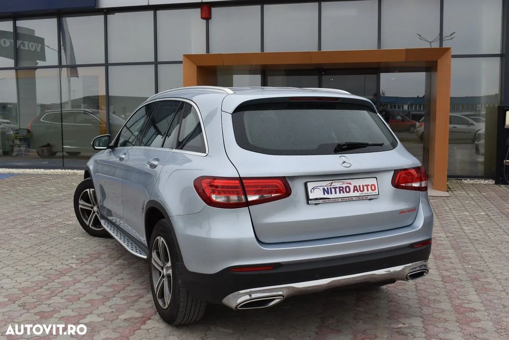 Mercedes-Benz GLC 220 d 4MATIC 9G-TRONIC - 4