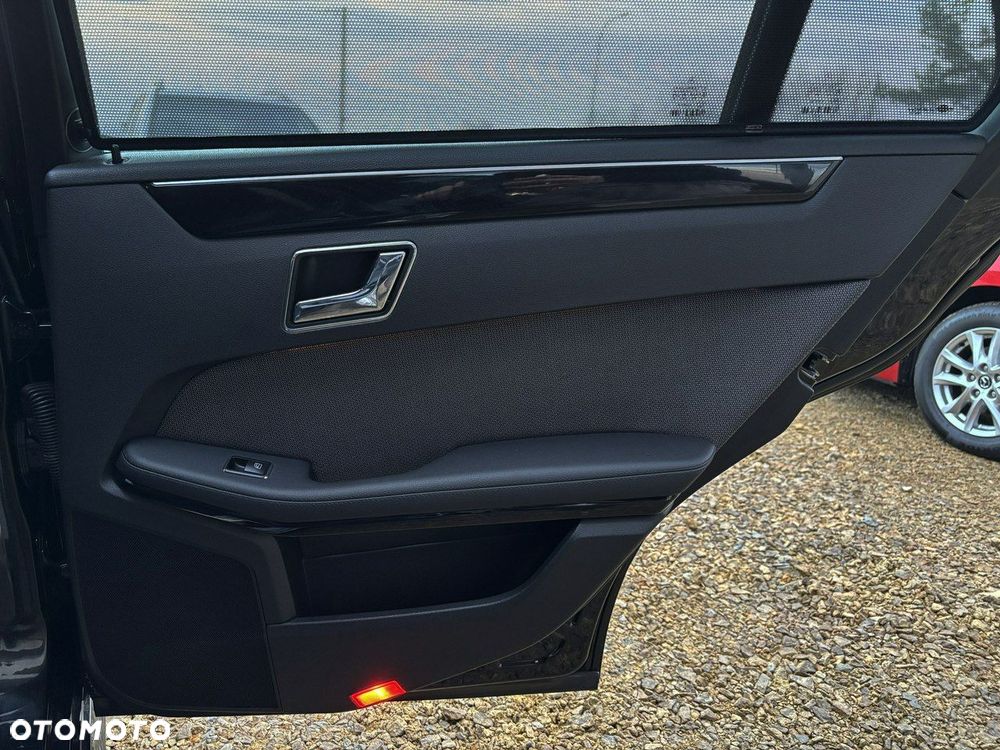 Mercedes-Benz Klasa E - 22