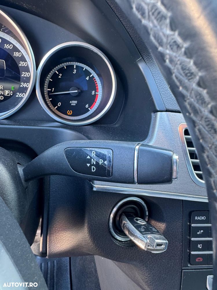 Mercedes-Benz E 200 BlueTEC 7G-TRONIC - 17