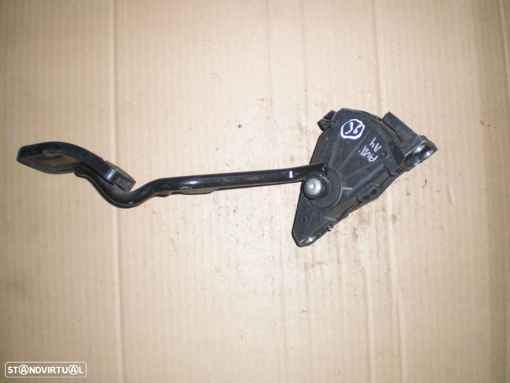 Pedal 8E2721523 AUDI A4 2002 - 1