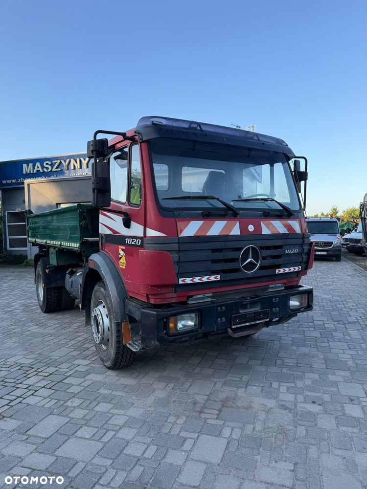 Mercedes-Benz 1820K - 2