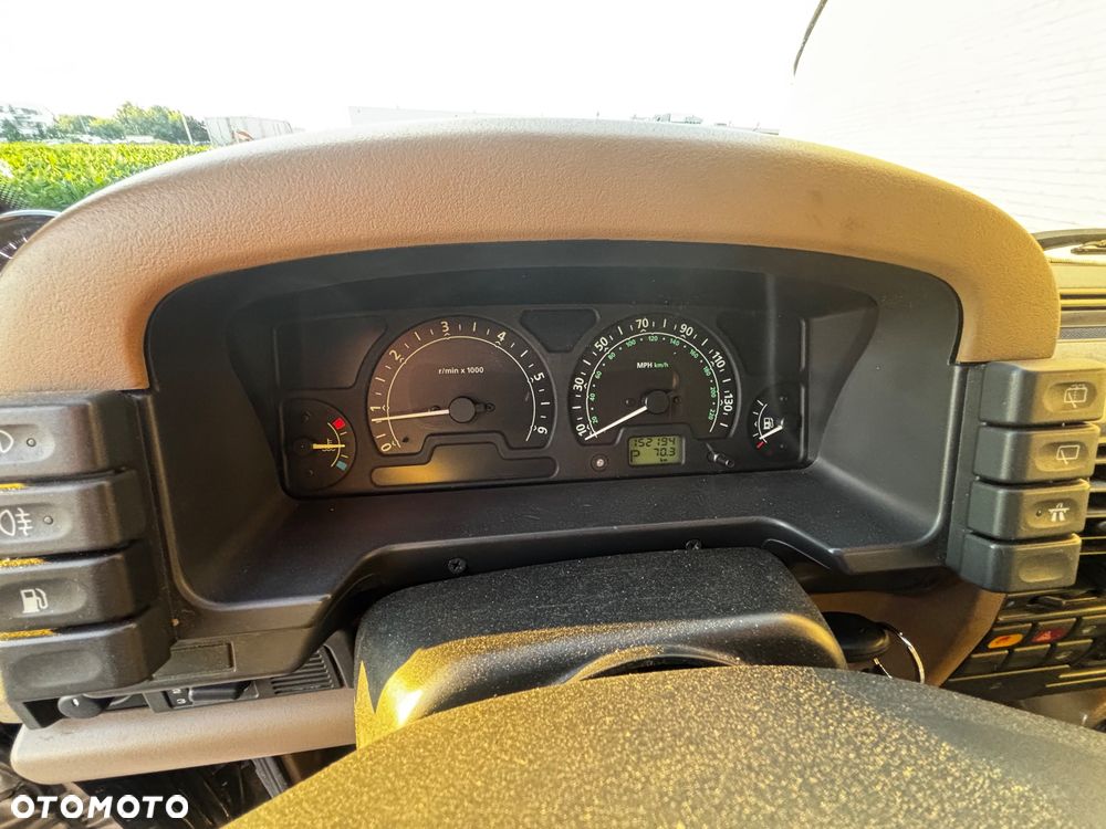 Land Rover Discovery - 8