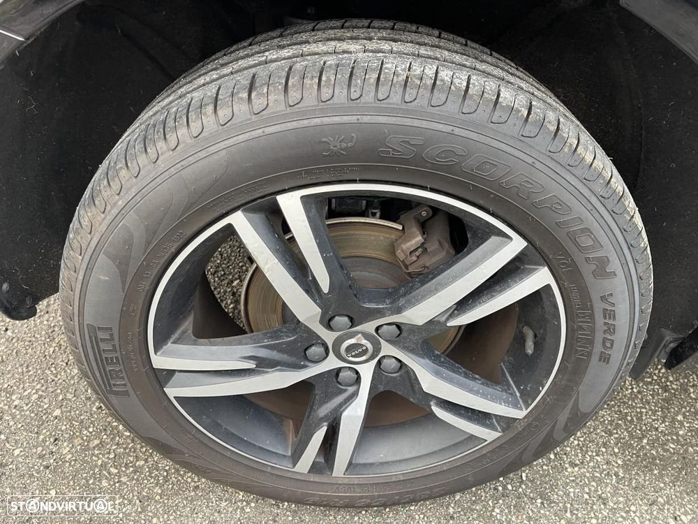 Volvo XC 60 D4 Geartronic RDesign - 31