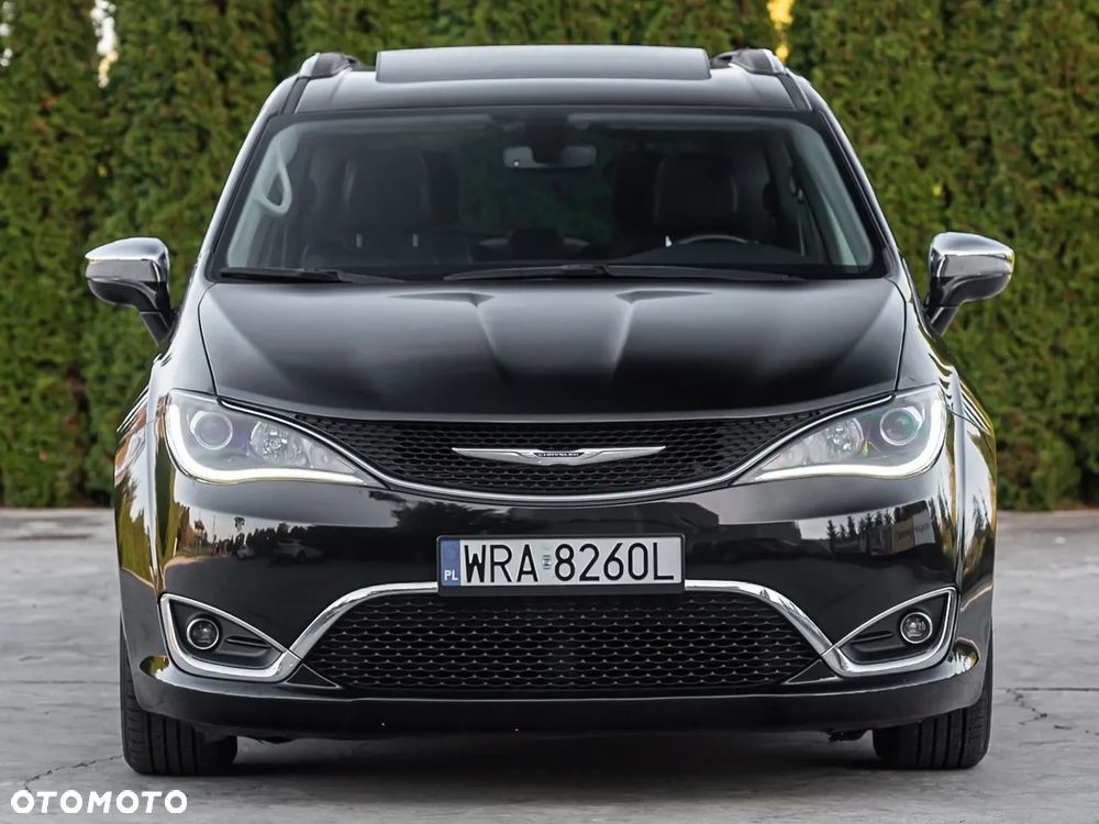 Chrysler Pacifica - 5