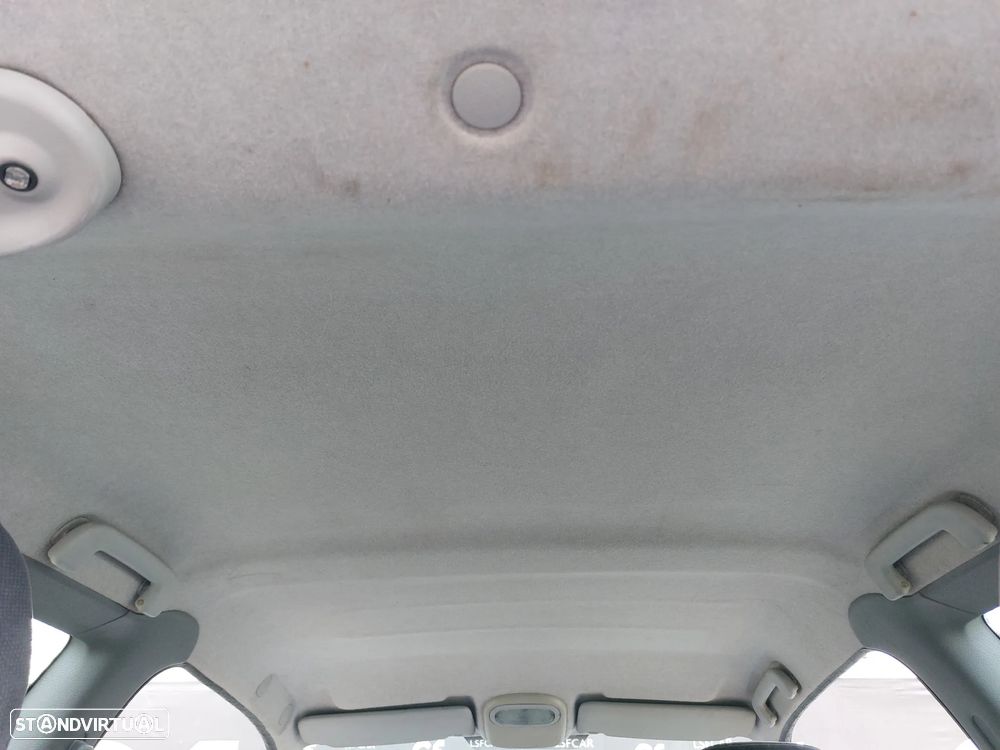 Renault Clio 1.2 RT - 19