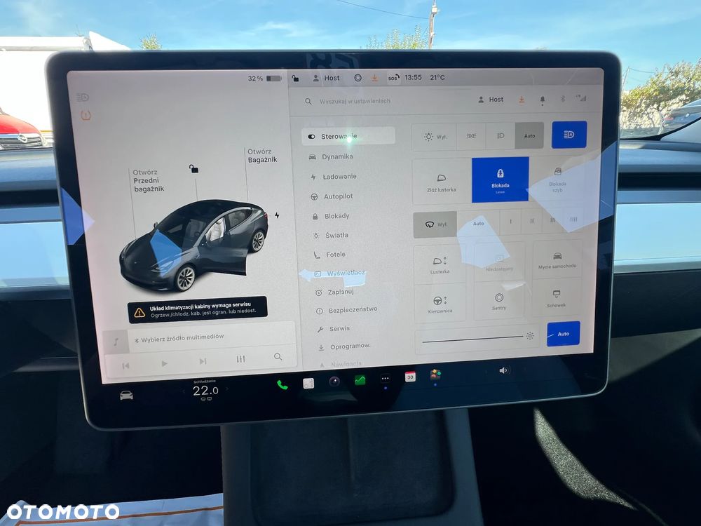 Tesla Model 3 - 25