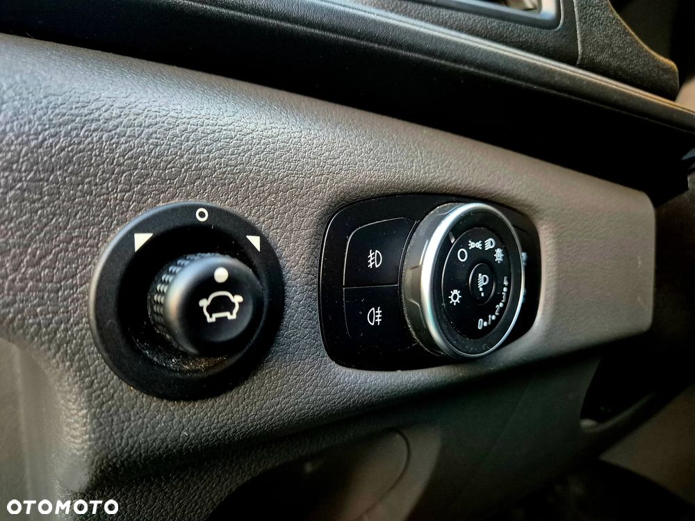 Ford Transit - 19