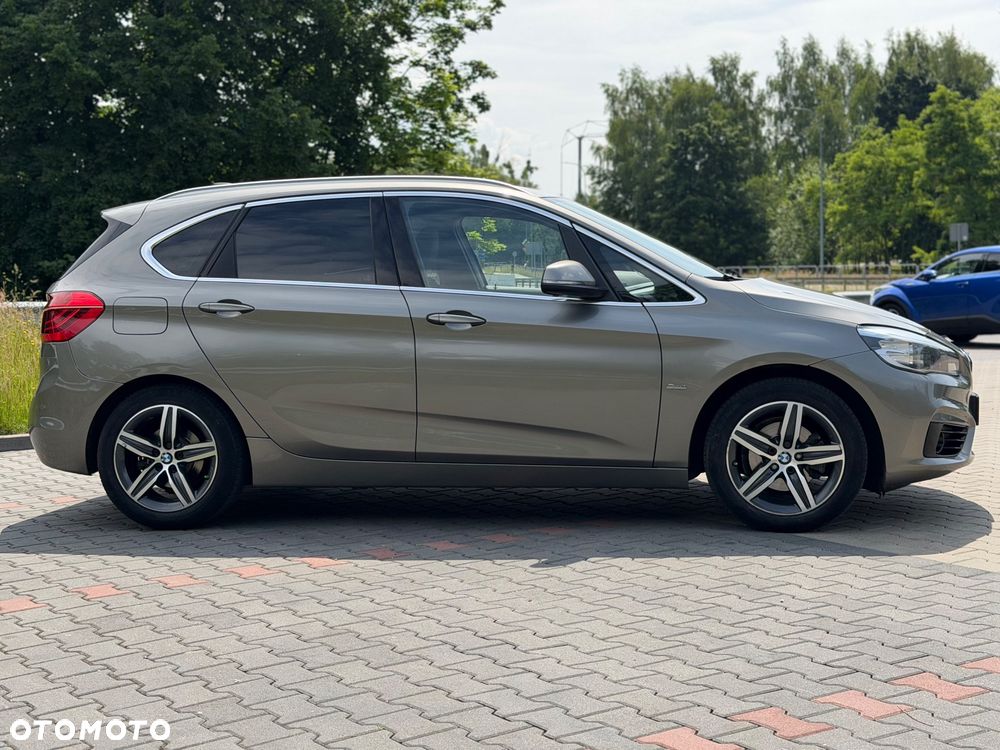 BMW Seria 2 218d xDrive Sport Line - 2