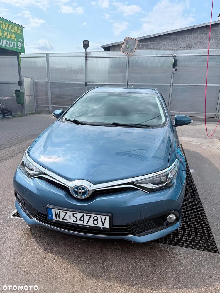 Toyota Auris 1.8 HSD Luna - 1